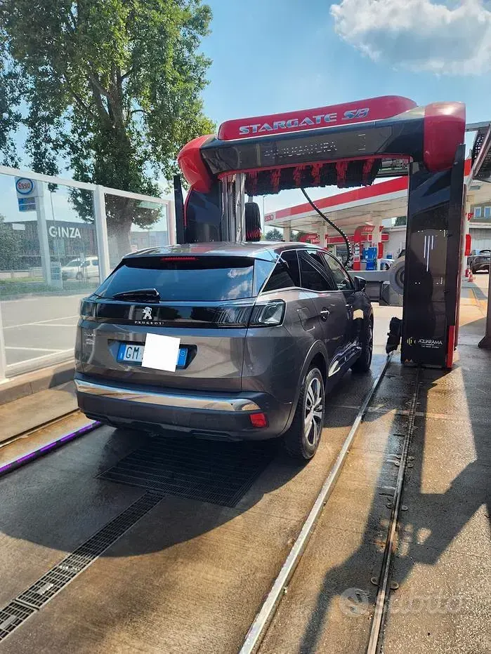 Usata Peugeot 3008 Allure 131 CV (96 kW) 2022 Grigio SUV