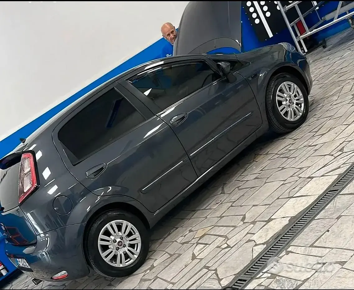 Usata Fiat Punto 95 CV (69 kW) 2014 Grigio Utilitaria