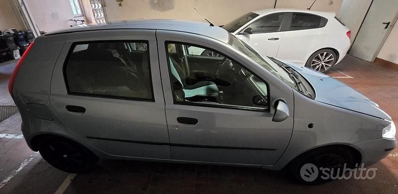 Usata Fiat Punto 2006 Blu Utilitaria