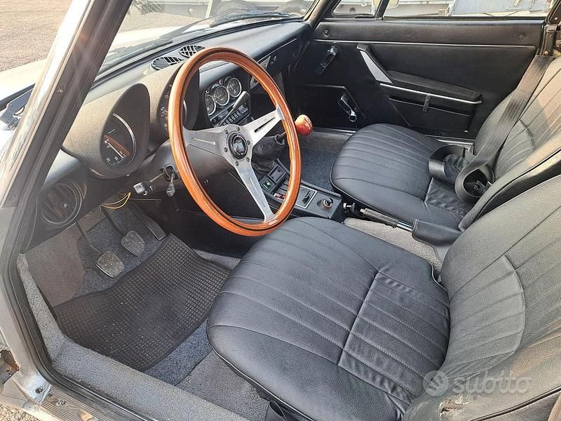 Usata Alfa Romeo Spider Veloce 128 CV (94 kW) 1981 Grigio Cabrio