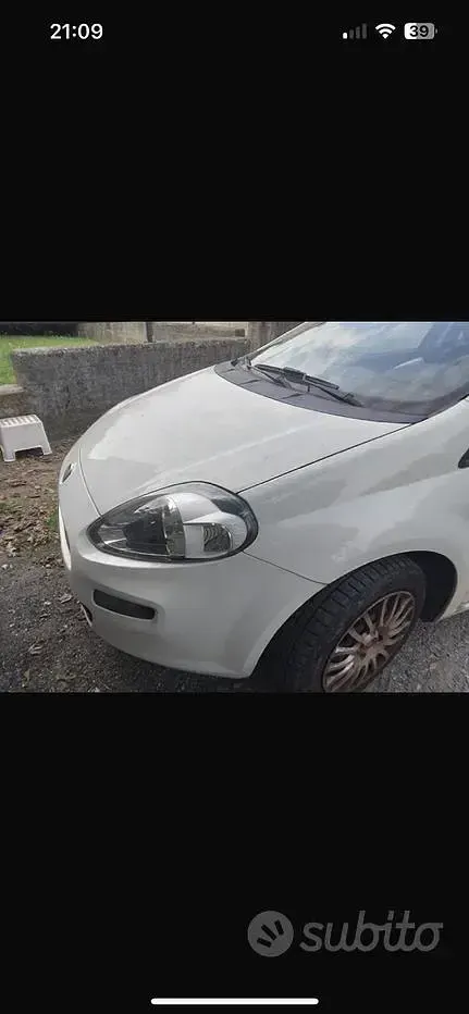 Usata Fiat Grande Punto 65 CV (47 kW) 2013 Bianco Utilitaria
