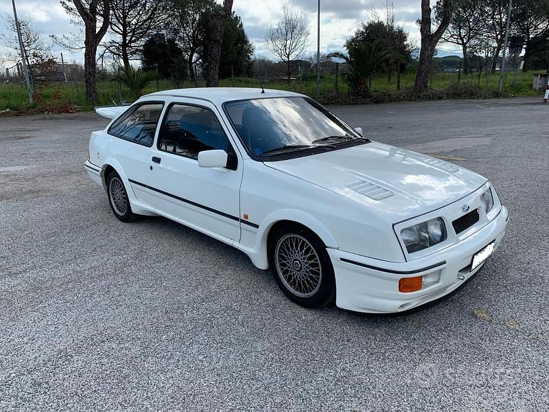 Usata Ford Sierra RS 204 CV (150 kW) 1987 Bianco Berlina