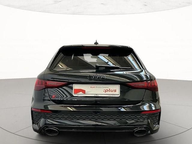 Usata Audi RS3 Sportback Ambiente 400 CV (294 kW) 2022 Nero mythos metallizzato Utilitaria