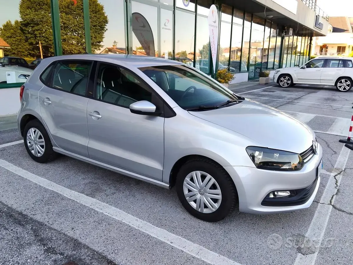 Usata VW Polo 60 CV (44 kW) 2016 Grigio Berlina