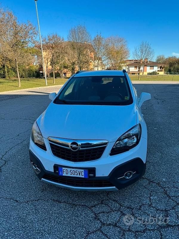 Usata Opel Mokka 140 CV (102 kW) 2016 Bianco SUV
