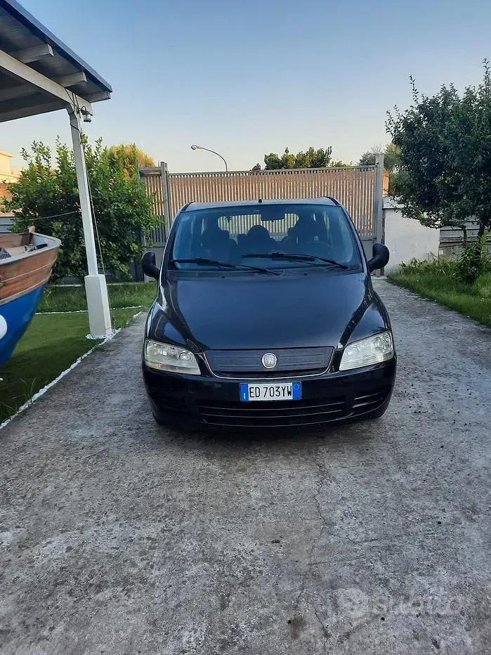 Usata Fiat Multipla 103 CV (75 kW) 2010 Nero Monovolume