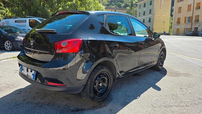 Usata Seat Ibiza 69 CV (50 kW) 2012 Nero Berlina