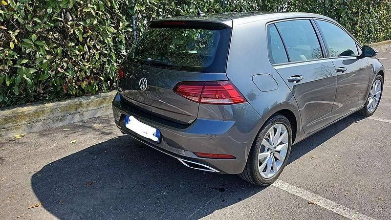 Usata VW Golf VII Highline 125 CV (91 kW) 2018 Berlina