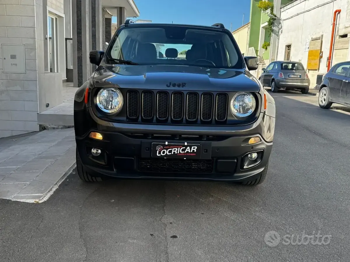 Usata Jeep Renegade Limited 140 CV (102 kW) 2018 Grigio SUV