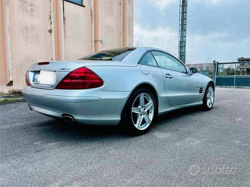 Usata Mercedes SL350 Chrome 245 CV (180 kW) 2006 Grigio Cabrio