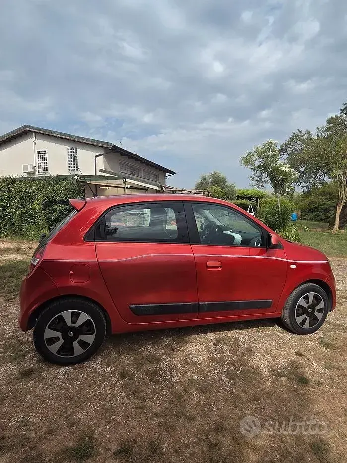 Usata Renault Twingo 69 CV (50 kW) 2017 Utilitaria