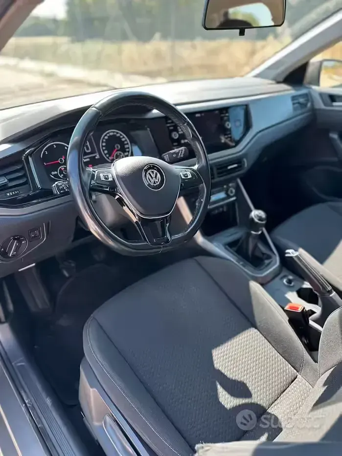 Usata VW Polo 80 CV (58 kW) 2019 Grigio Utilitaria