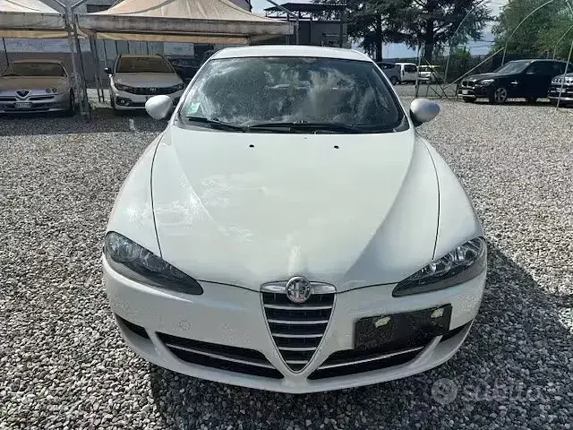 Usata Alfa Romeo 147 Progression 105 CV (77 kW) 2010 Bianco Utilitaria