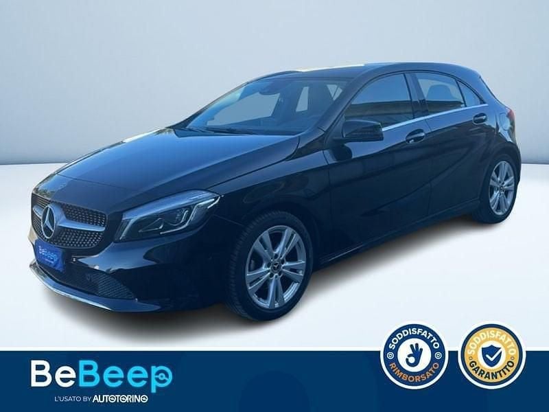 Usata Mercedes A180 109 CV (80 kW) 2018 Nero metallizzato Berlina
