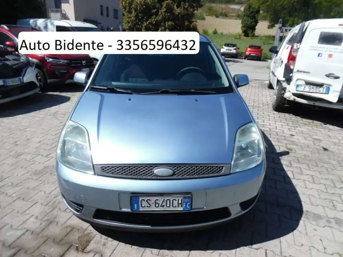 Usata Ford Fiesta 75 CV (55 kW) 2005 Other Utilitaria