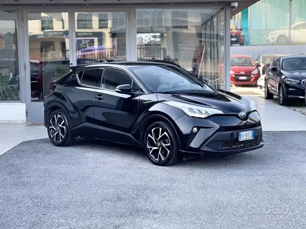 Usata Toyota C-HR 152 CV (111 kW) 2020 Nero SUV