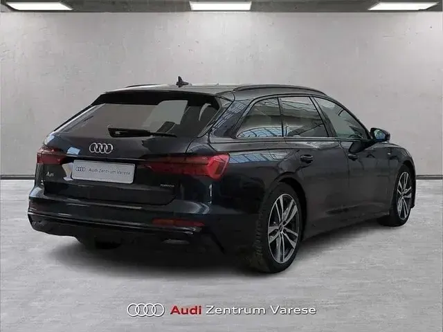Usata Audi A6 S-Line 204 CV (150 kW) 2024 Blu firmamento Station wagon