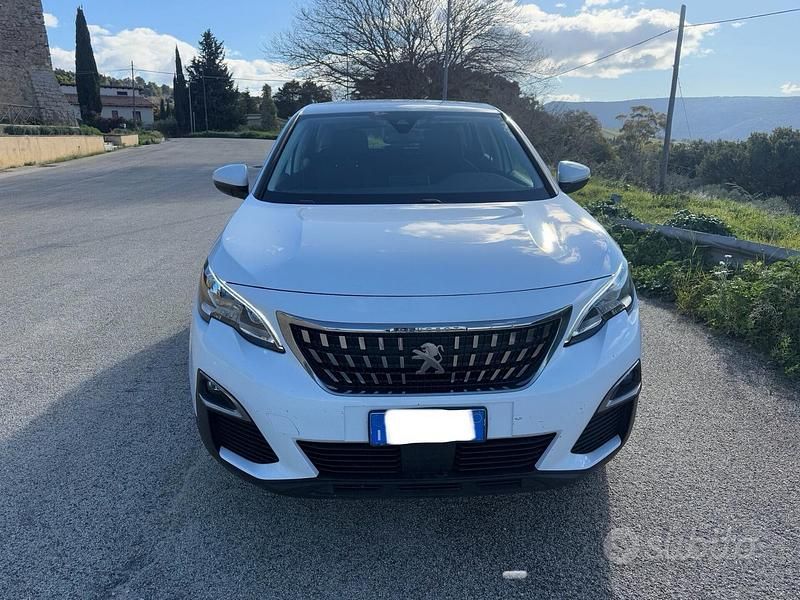 Usata Peugeot 3008 Allure 131 CV (96 kW) 2019 Bianco SUV