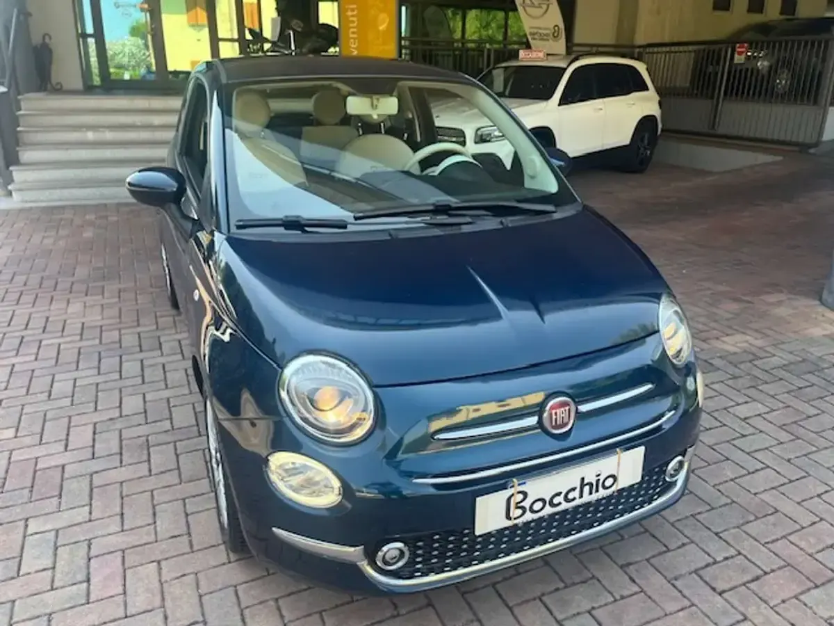 Usata Fiat 500 Lounge 69 CV (50 kW) 2020 Blu/azzurro Utilitaria