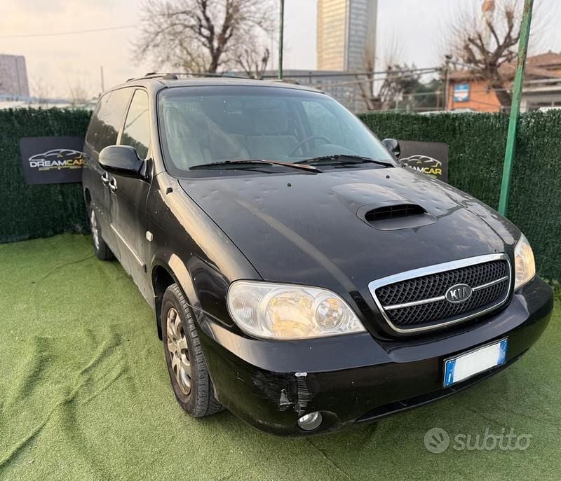 Usata Kia Carnival 144 CV (105 kW) 2005 Nero Monovolume