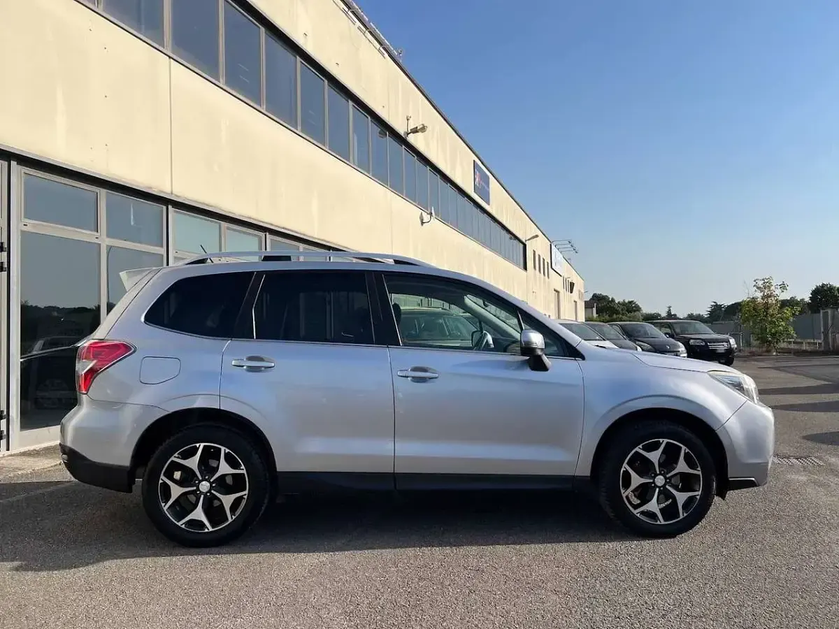 Usata Subaru Forester 147 CV (108 kW) 2014 Argento SUV