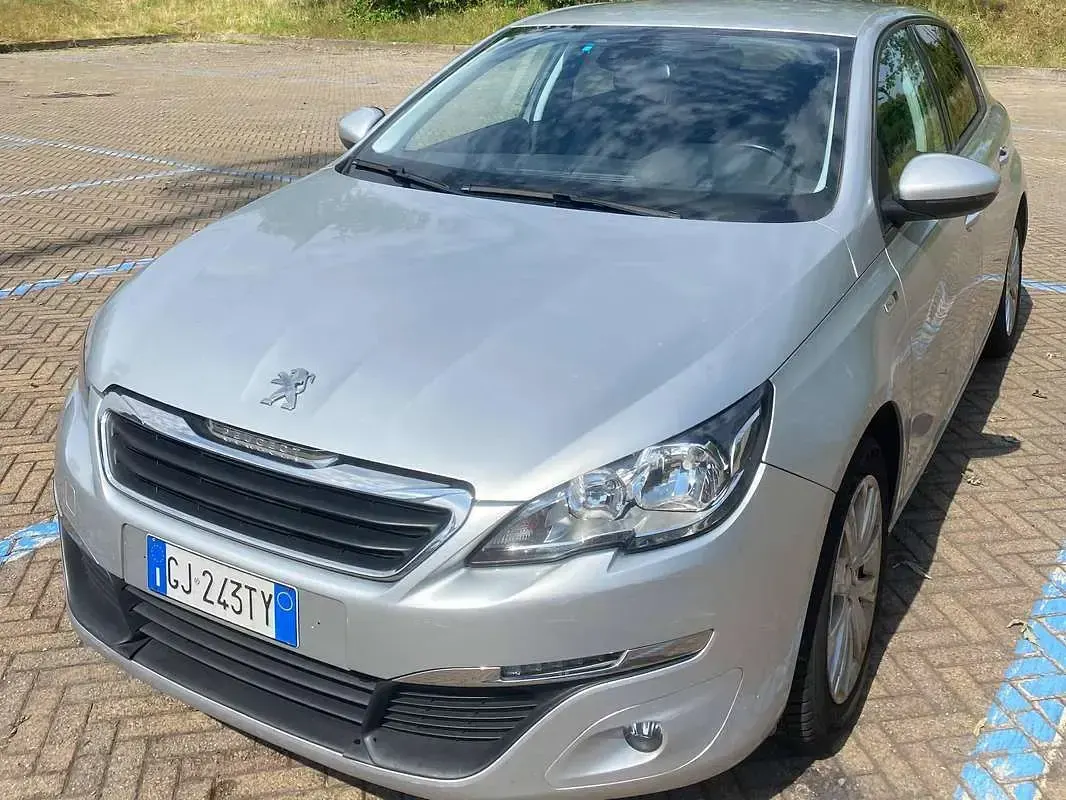 Usata Peugeot 308 Access 82 CV (60 kW) 2016 Argento Berlina