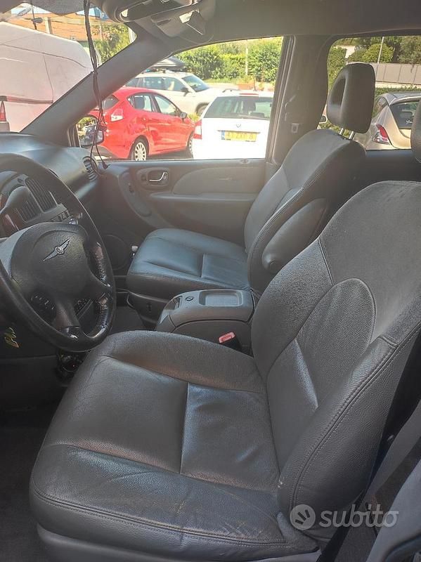 Usata Chrysler Grand Voyager 2006 Grigio Monovolume