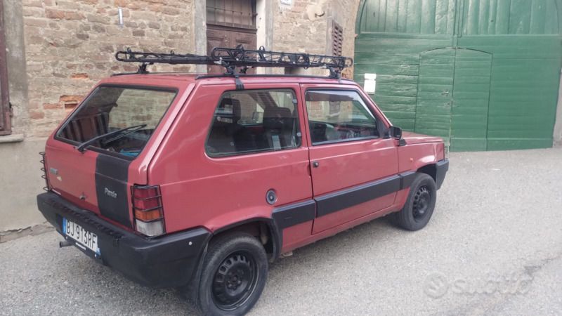 Usata Fiat Panda Young 39 CV (28 kW) 2000 Rosso Utilitaria