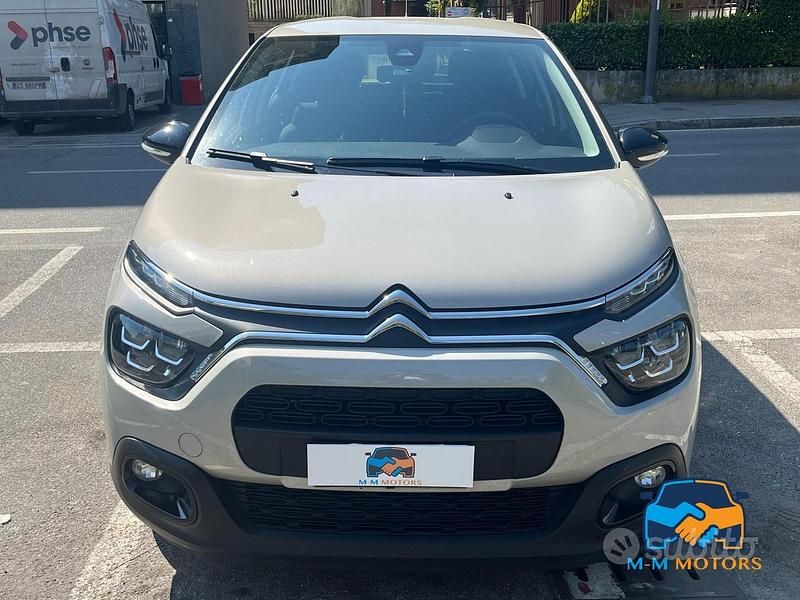 Usata Citroën C3 PureTech 83 CV (61 kW) 2024 Marrone Berlina