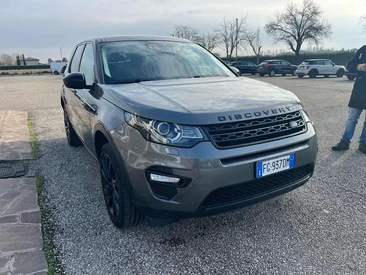 Usata Land Rover Discovery Sport HSE 180 CV (132 kW) 2016 Grigio scuro SUV