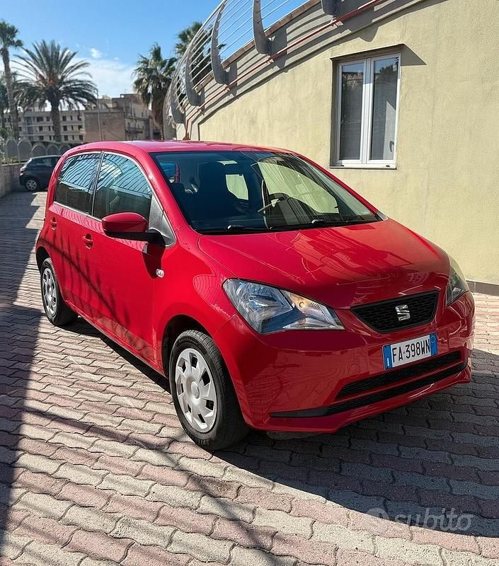 Usata Seat Mii 68 CV (50 kW) 2015 Rosso Utilitaria