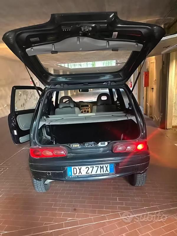 Usata Fiat 600 54 CV (39 kW) 2009 Nero Utilitaria