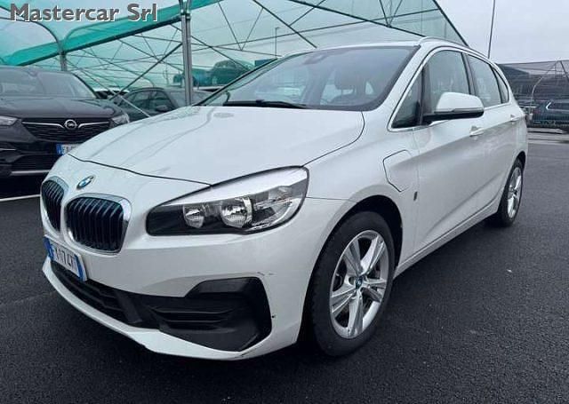 Usata BMW 225 Active Tourer iPerformance 136 CV (100 kW) 2019 Bianco Monovolume