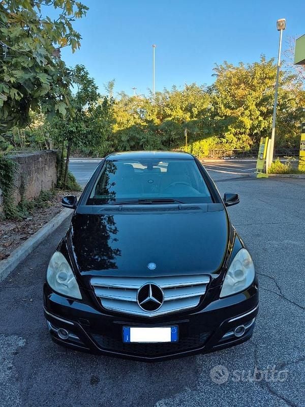 Nero Usata 2008 Mercedes B170 Monovolume | 3600 € (Buon prezzo) - Immagine 1/4
