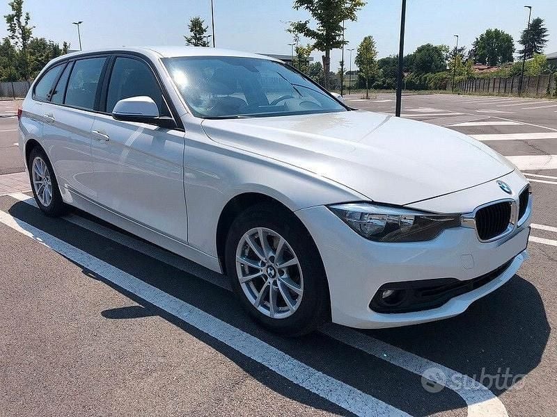 Usata BMW 318 150 CV (110 kW) 2017 Bianco Station wagon