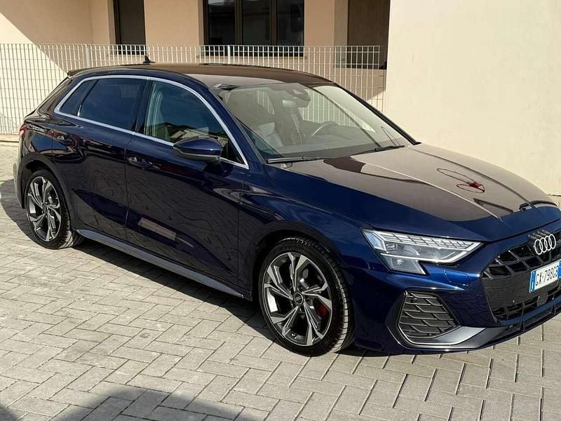 Usata Audi A3 S-Line 150 CV (110 kW) 2025 Blu/azzurro Berlina