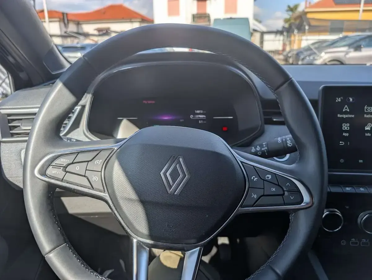 Usata Renault Clio V Techno 91 CV (66 kW) 2025 Nero Berlina