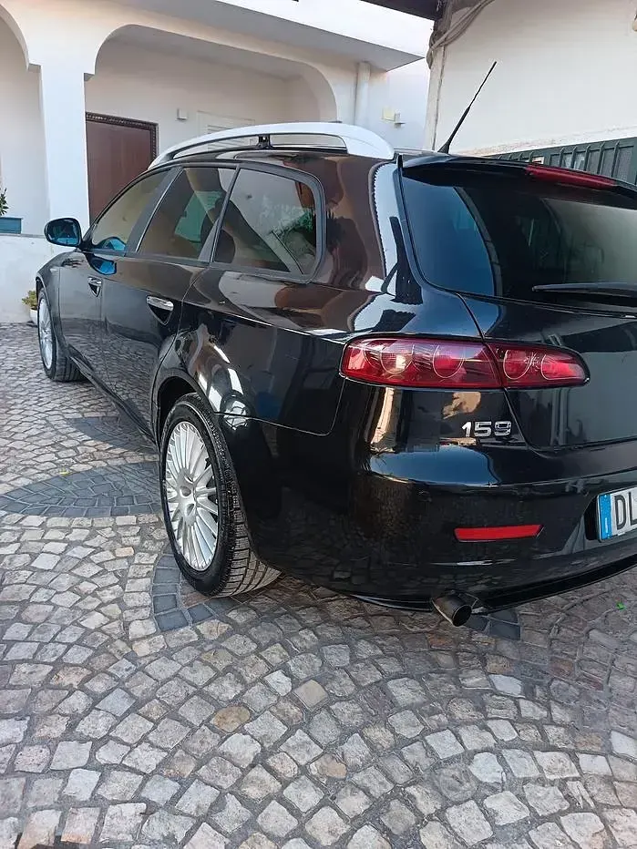Usata Alfa Romeo 159 Distinctive 150 CV (110 kW) 2007 Nero Station wagon