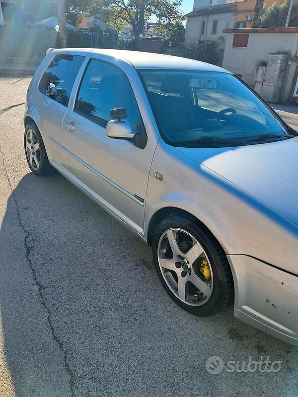 Usata 2001 VW Golf IV | 3000 € (Cara) - Immagine 1/4