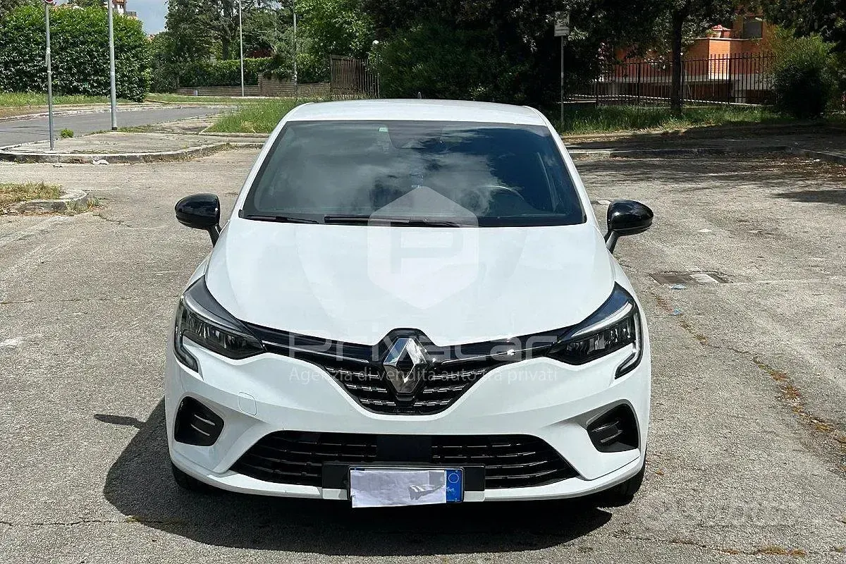 Usata Renault Clio Techno 94 CV (69 kW) 2023 Bianco Utilitaria