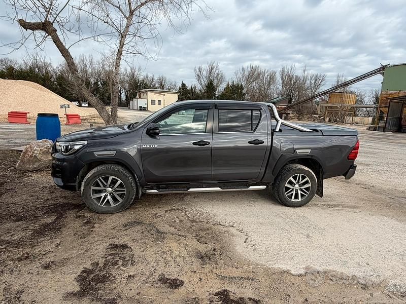 Usata Toyota HiLux 150 CV (110 kW) 2019 Pick-up
