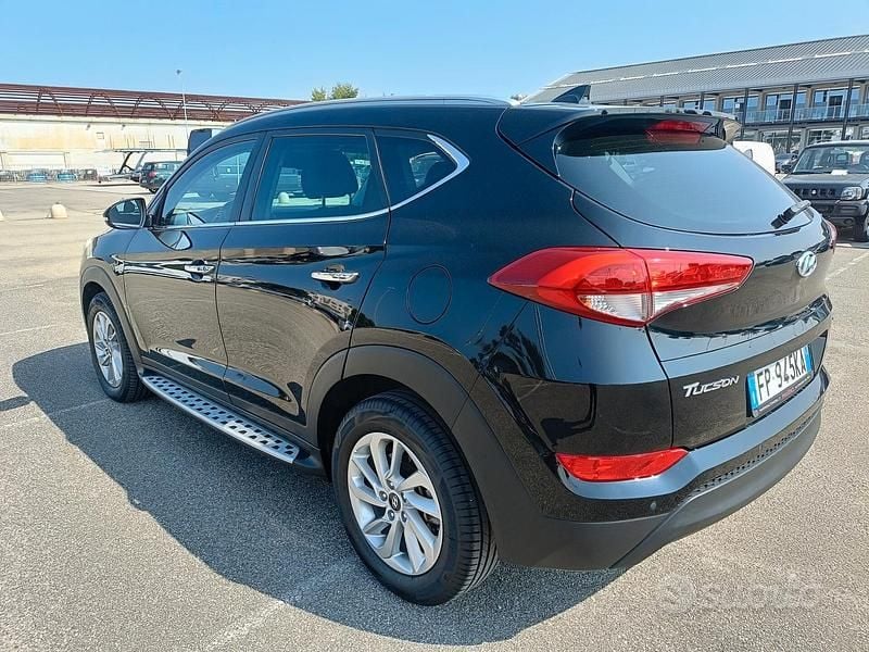 Usata Hyundai Tucson Xpossible 141 CV (103 kW) 2018 Nero SUV