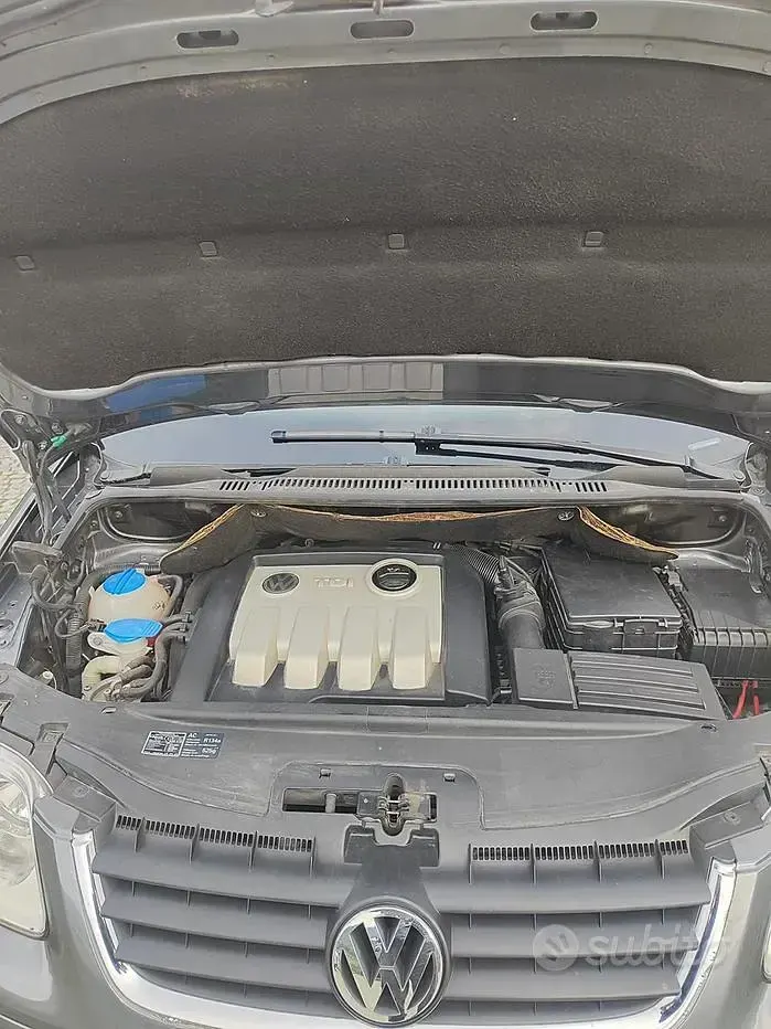 Usata VW Touran 105 CV (77 kW) 2005 Monovolume