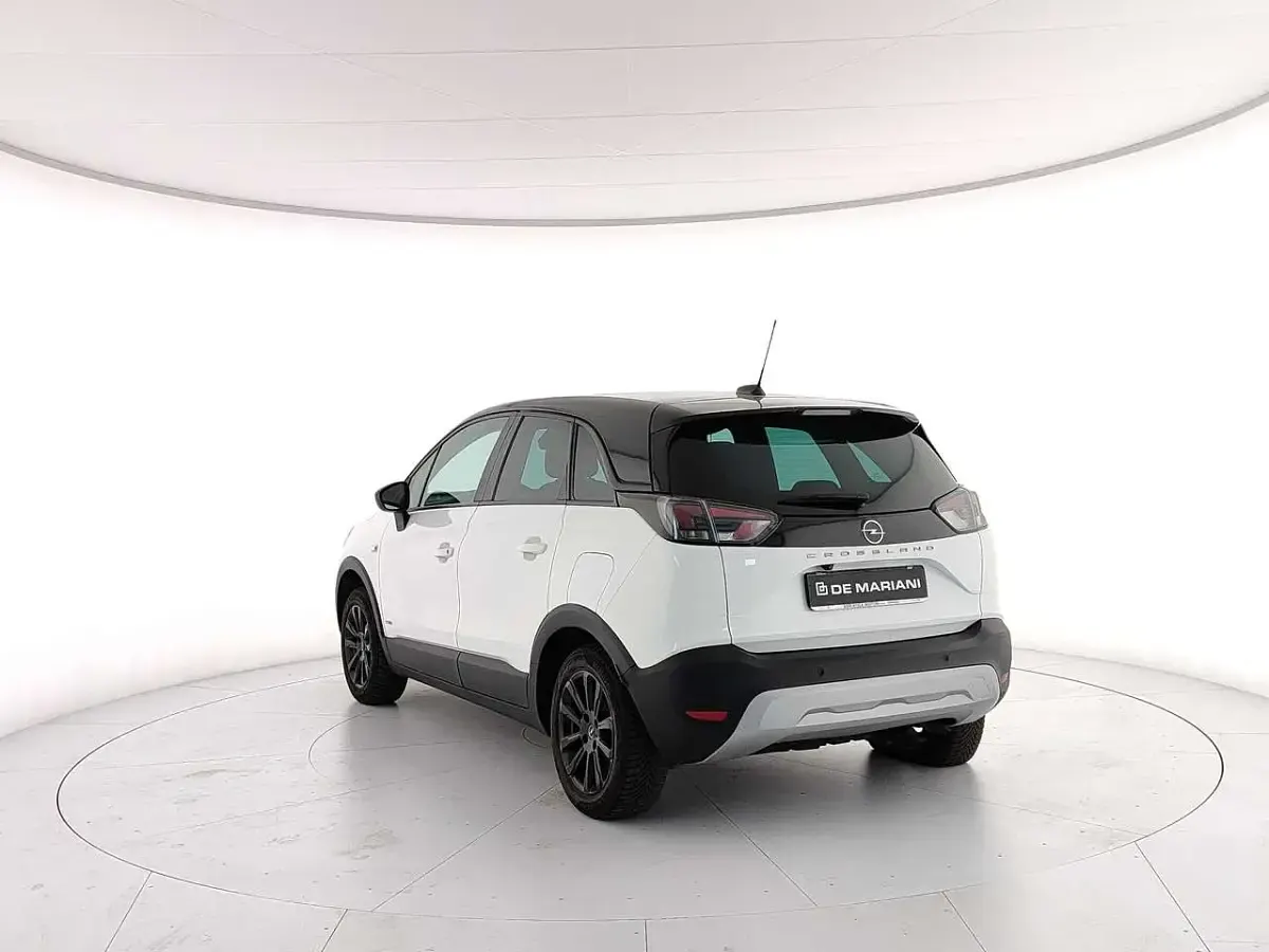 Usata Opel Crossland Design & Tech 110 CV (80 kW) 2022 Bianco SUV