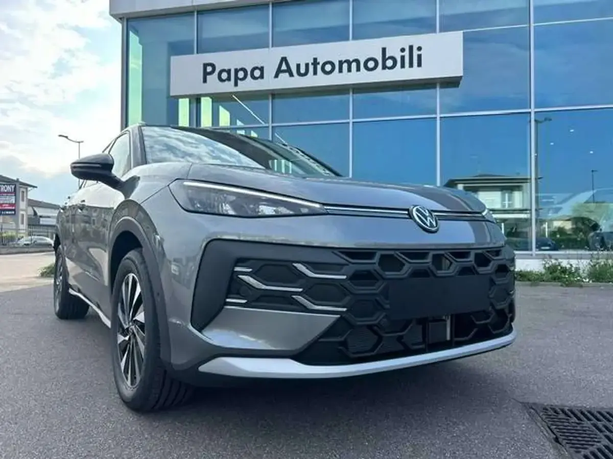 Nuova VW T-Roc 116 CV (85 kW) 2026 Wolf grey SUV
