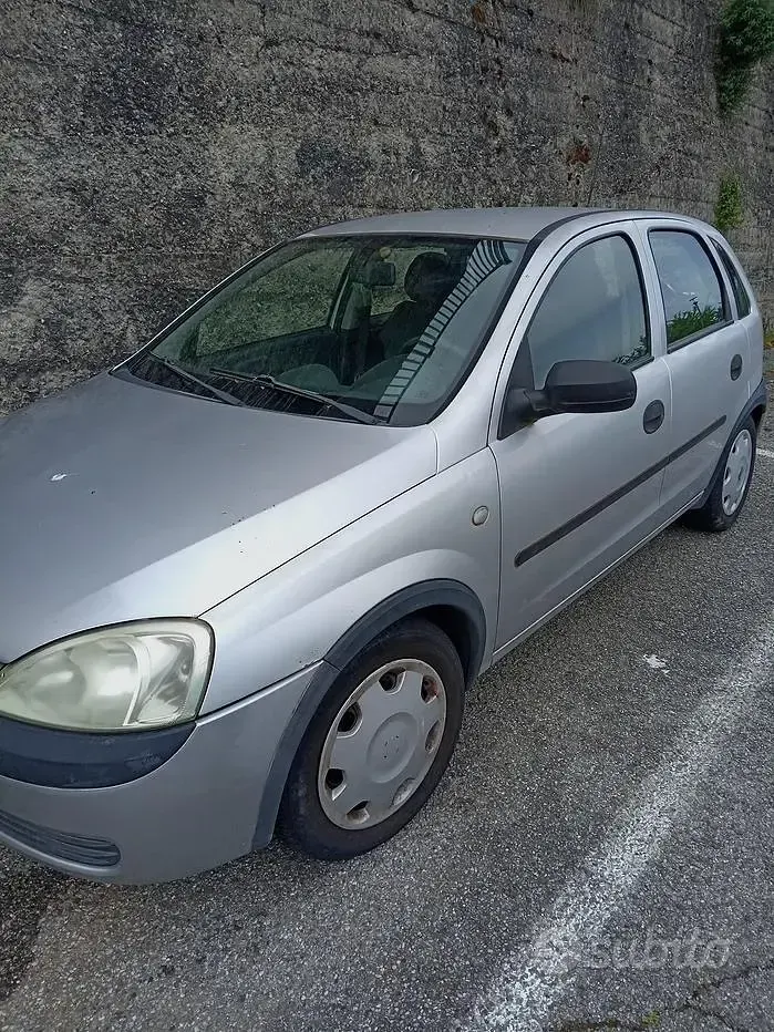 Usata Opel Corsa 75 CV (55 kW) 2003 Grigio Utilitaria