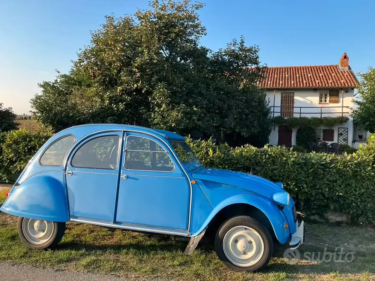 Usata Citroën 2CV 1970 Blu Berlina