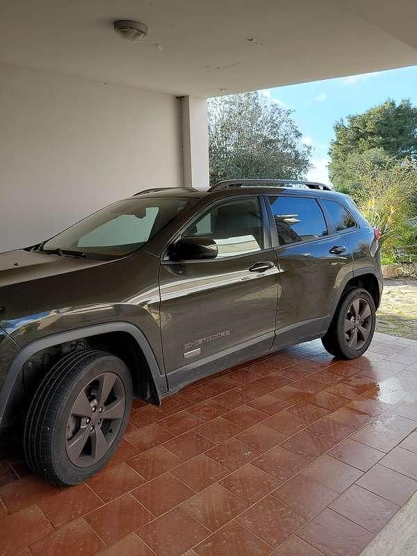 Usata Jeep Cherokee Limited 116 CV (85 kW) 2016 Verde SUV