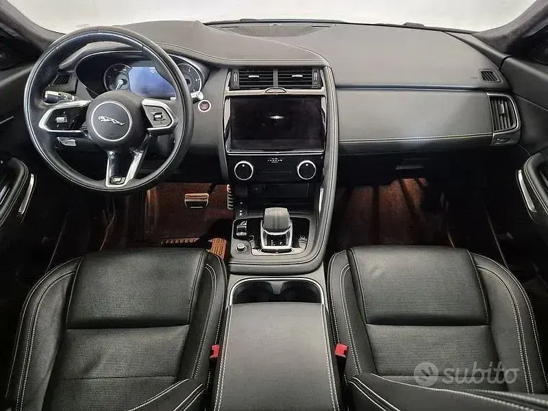 Usata Jaguar E-Pace SE 204 CV (150 kW) 2022 Bianco SUV