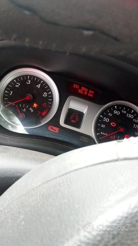 Gebraucht Renault Clio II 58 PS (42 kW) 2010 Weiß Limousine